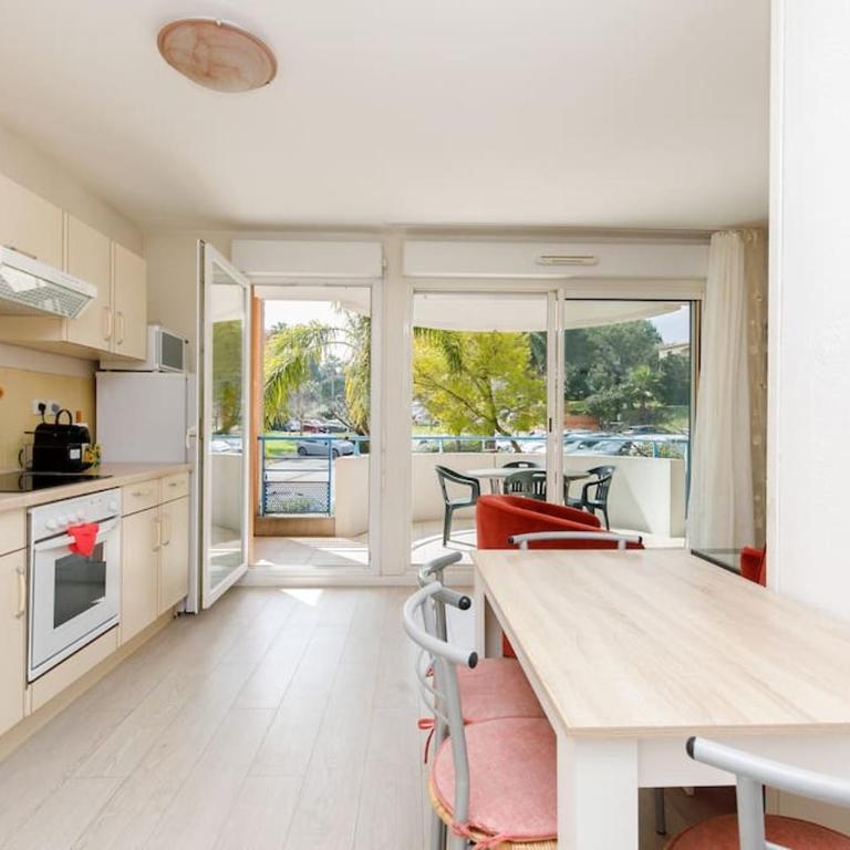 Domaine des Palmiers - Piscine- Parking - Tennis - Clim - Appartement 2 Chambres - 13