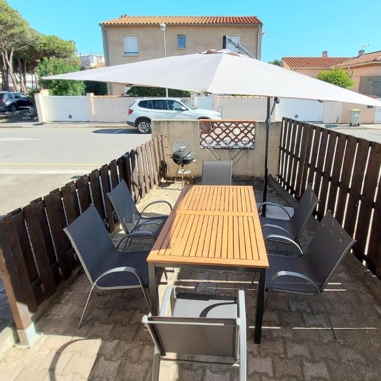 soleil catalan ok chéques vacances rdc terrasse privative 150m mer 6pers wifi parking - Appartement 2 Chambres - 12