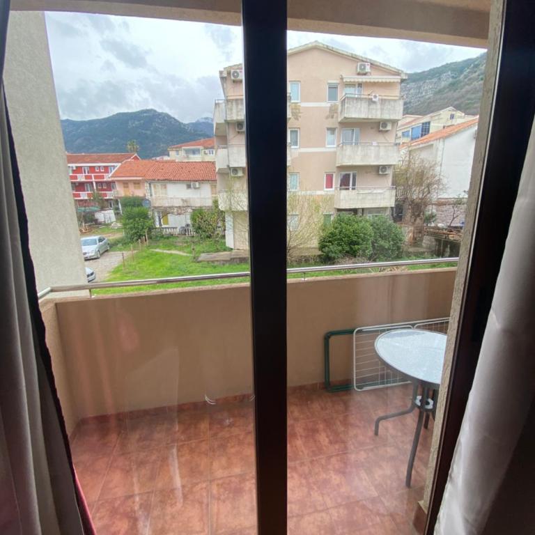 Yasmin studio apartment - Studio with Balcony - 8