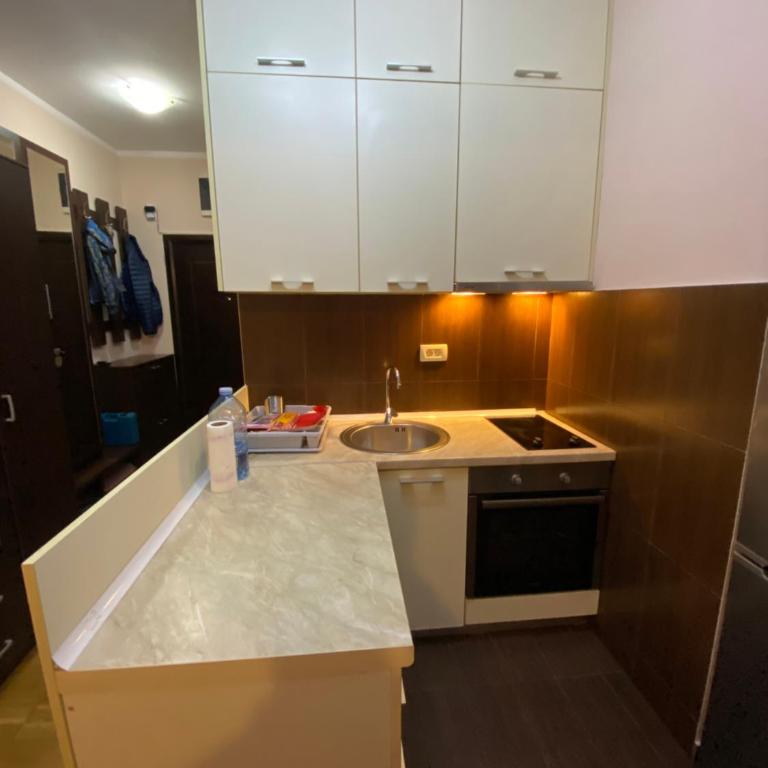 Yasmin studio apartment - Studio with Balcony - 12