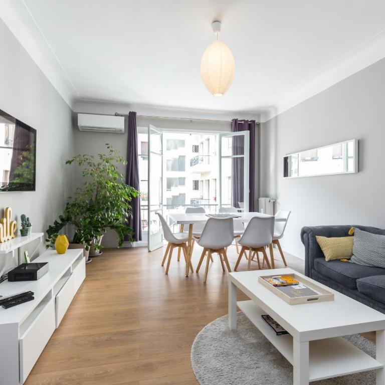 Ultra Central Large 2 Bdr near Massena Square - Appartement - 7