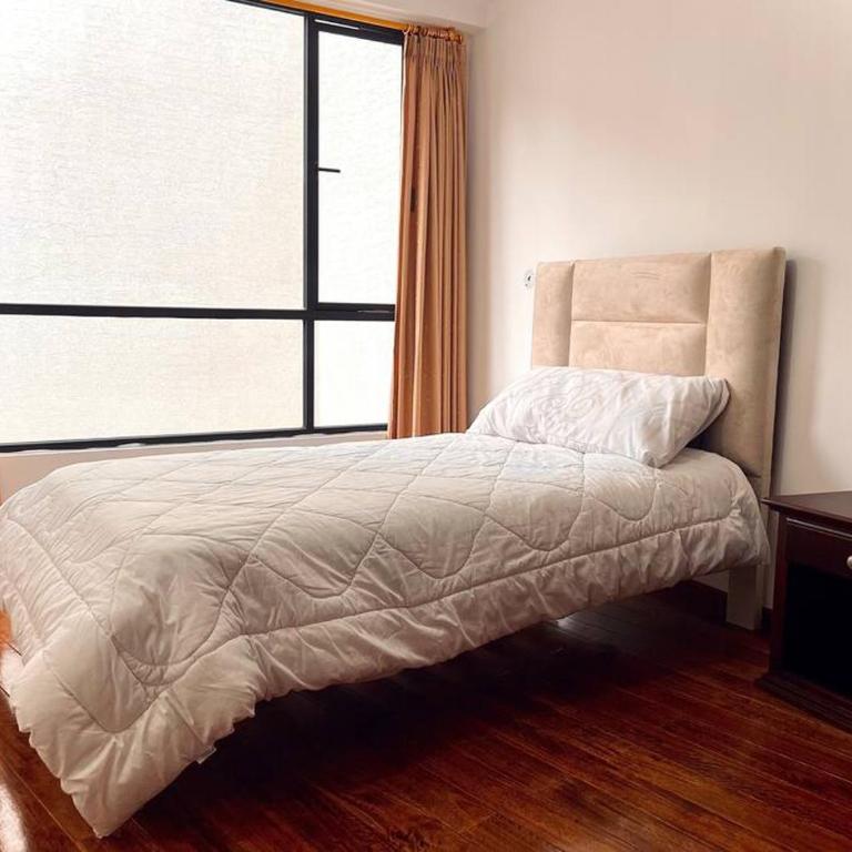 Casa de Madera y Mármol - Three-Bedroom House - 17