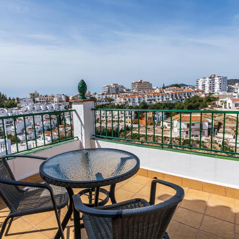 Apartamentos Turisticos José Cruz - Apartamento con terraza - 2