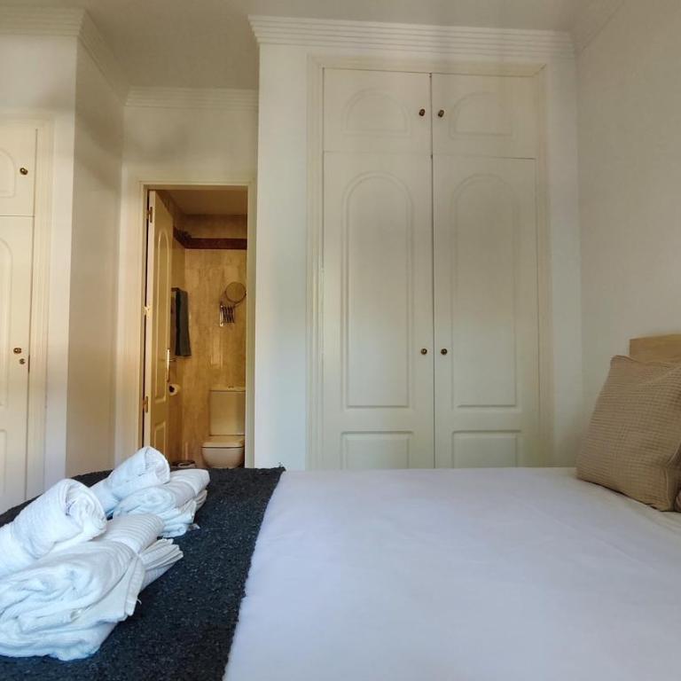 Pinogolf Elviria Marbella with free parking, wifi, pool and large terrace - Apartamento de 3 dormitorios - 22