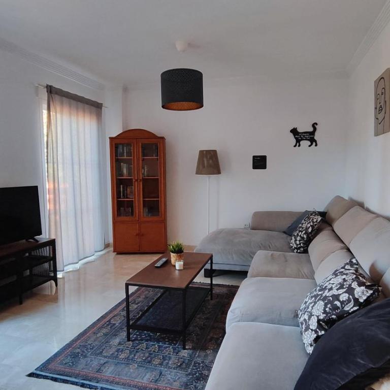 Pinogolf Elviria Marbella with free parking, wifi, pool and large terrace - Apartamento de 3 dormitorios - 12