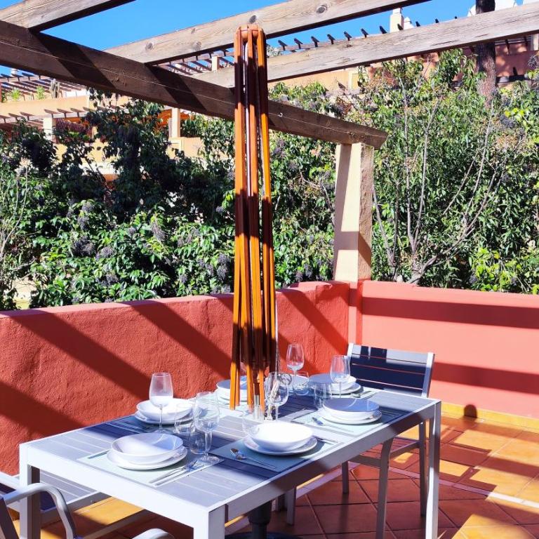 Pinogolf Elviria Marbella with free parking, wifi, pool and large terrace - Apartamento de 3 dormitorios - 7