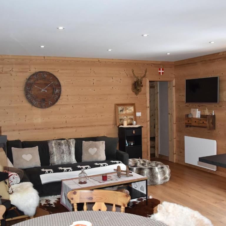 Appartement cosy 3 pièces - 6 personnes, balcon, centre, proche commerces et téléphérique - FR-1-464-12 - Apartment mit 2 Schlafzimmern - 19