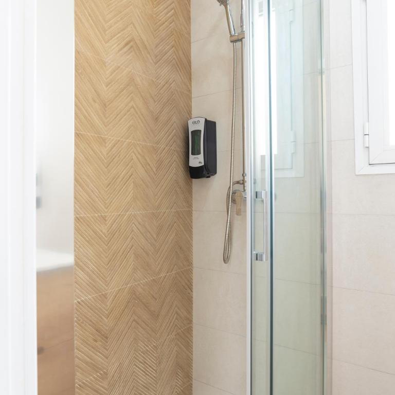 Capitan Huelin & centric by ELE Apartments - Three-Bedroom Apartment - 33