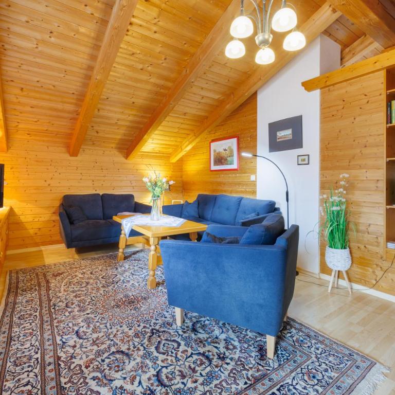 Ferienwohnung Klöpping inkl. Chiemgaukarte - Two-Bedroom Apartment - 1