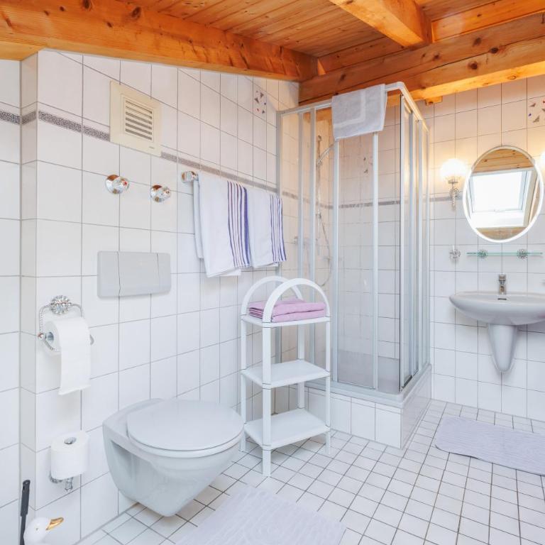 Ferienwohnung Klöpping inkl. Chiemgaukarte - Two-Bedroom Apartment - 7