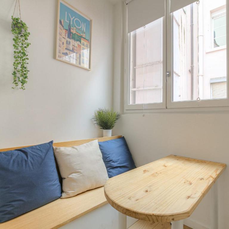 Cosy et Calme en hypercentre - Apartment - 9