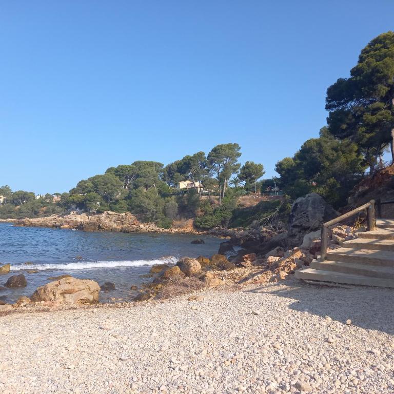 Bandol, T3, les pieds dans l'eau, presqu'île du Capelan - Appartement 2 Chambres - 8