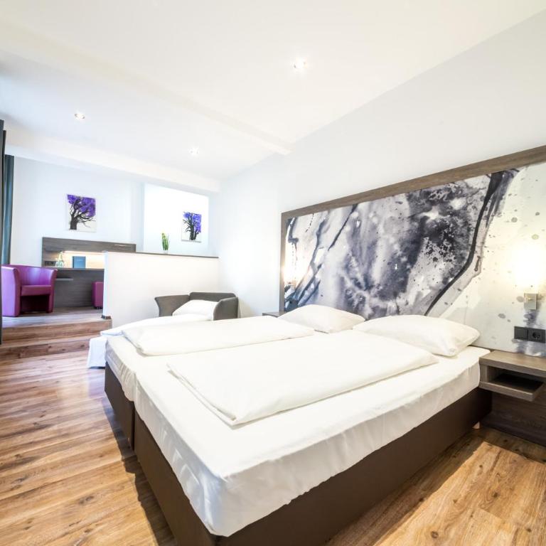 ArtHotel City - Dreibettzimmer - 1