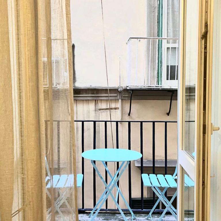 La casa di Nelly Boutique Apartment Napoli - Appartamento Superior con 1 Camera da Letto e Balcone - 8