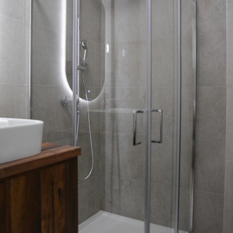 CROWN apartment 3 - One-Bedroom Apartment - 25