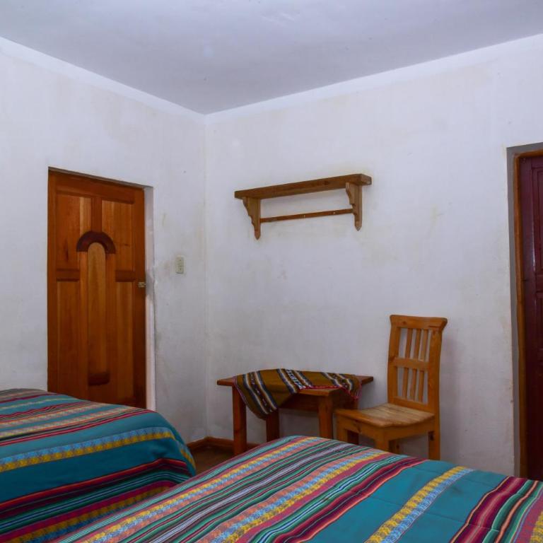 Hostal Cultural Bertha Challapampa Isla del Sol parte Norte - Habitación Doble con baño - 2 camas - 3