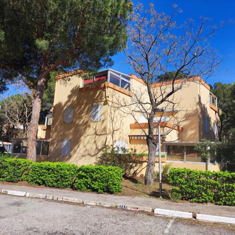 Appart climatisé 4 pers, proche plage et commerces - FR-1-776-87 - Appartamento - 5