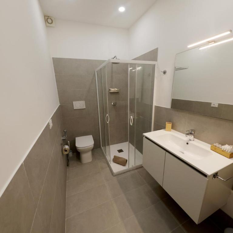 Argenteria5 Holiday Rooms - Deluxe Double Room with Balcony - 3