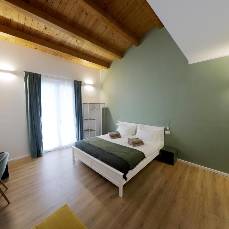 Argenteria5 Holiday Rooms - Deluxe Double Room with Balcony - 2