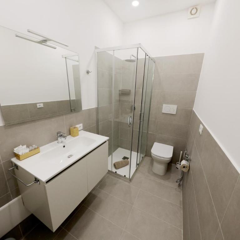 Argenteria5 Holiday Rooms - Deluxe Double Room with Balcony - 4