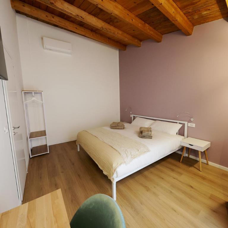 Argenteria5 Holiday Rooms - Junior Suite with Balcony - 1