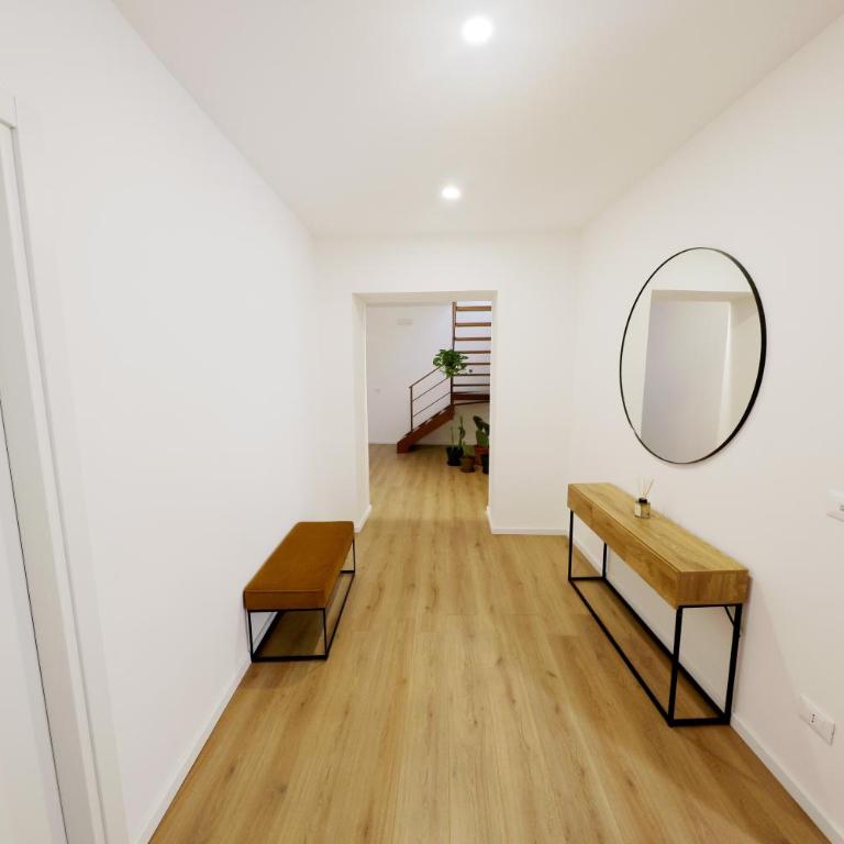 Argenteria5 Holiday Rooms - Deluxe Double Room with Balcony - 6
