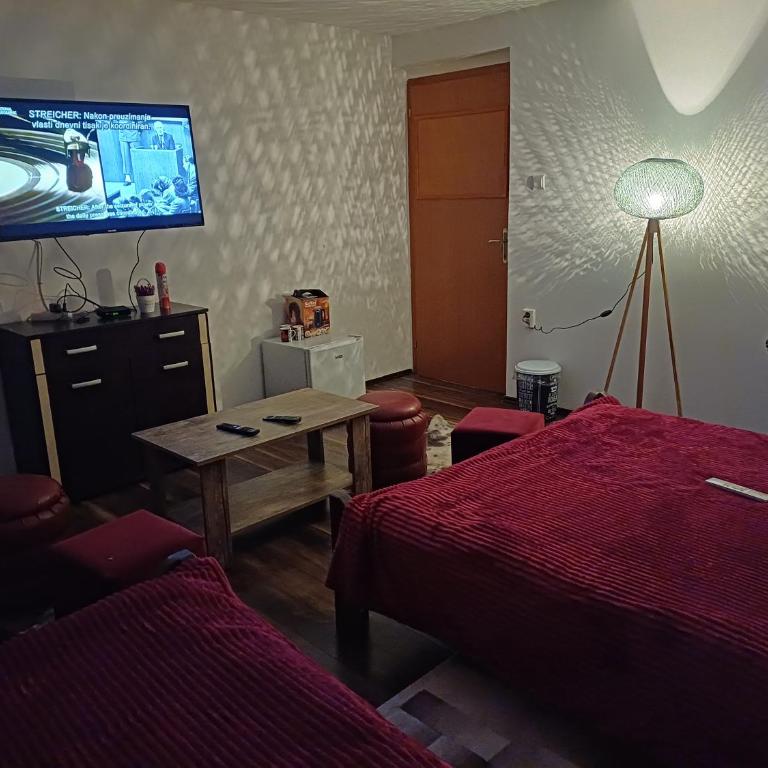 Himber Rooms - Dvokrevetna Soba sa Bračnim Krevetom - 3