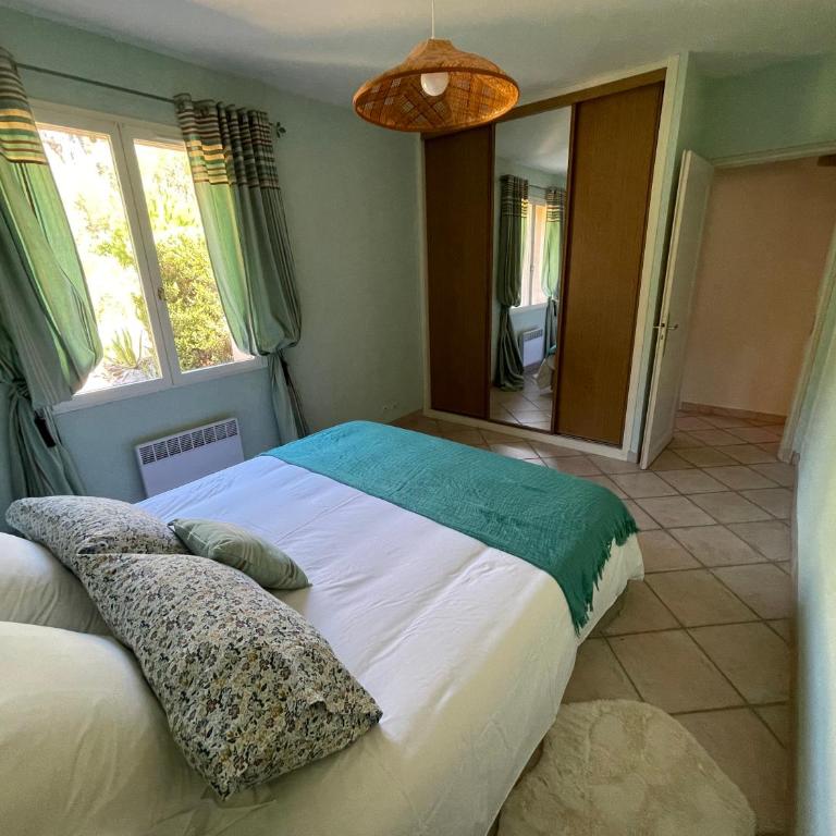 Belle villa provençale avec piscine privée - Villa avec Piscine Privée - 23
