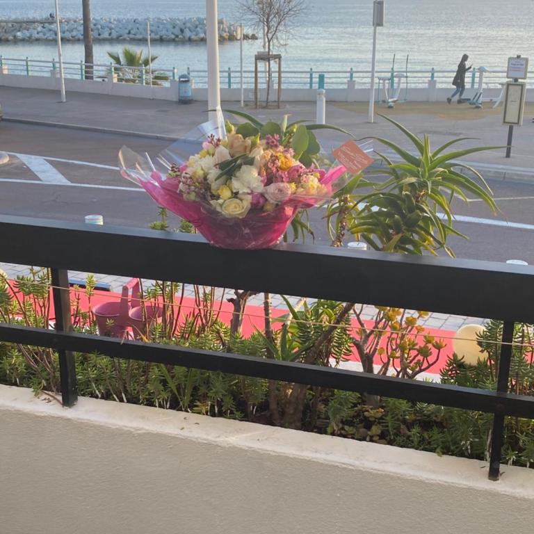 Appartement Front de mer à Cannes -Vue Mer & Terrasse - Apartment mit 1 Schlafzimmer - 2