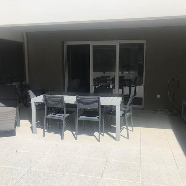 Appartement neuf, climatisé, piscine, terrasse - Appartement 2 Chambres - 13