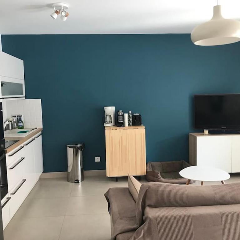 Appartement neuf, climatisé, piscine, terrasse - Appartement 2 Chambres - 7