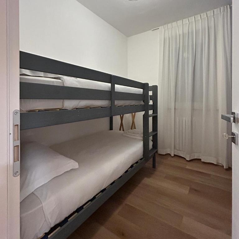 PASUBIO DUE - Appartamento con 2 Camere da Letto - 24