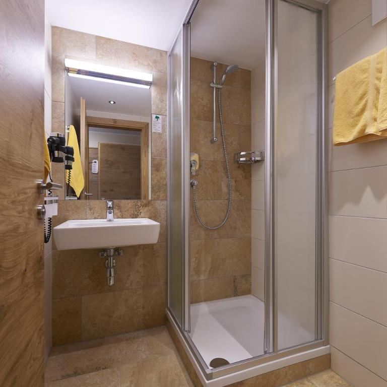 Pension Gabi - Doppelzimmer mit Balkon oder Terrasse - 3