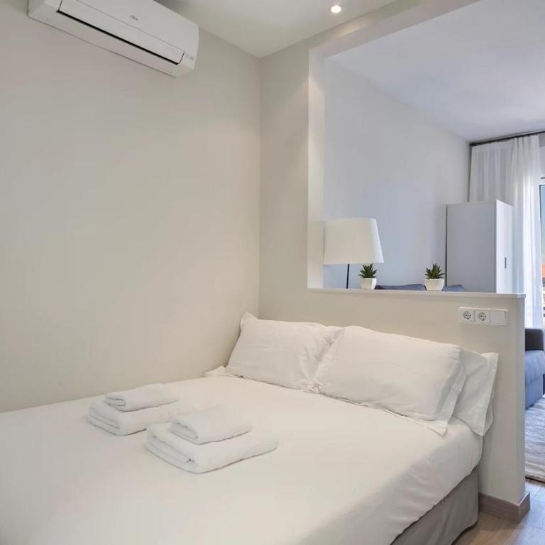 Stay U-nique Apartments Rambla Catalunya - Studio Apartment - 4