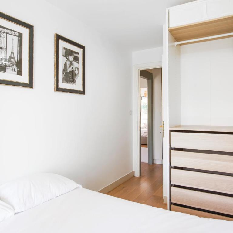 Spacieux appartement - Parking - Piscine - BV - Appartement 2 Chambres - 9