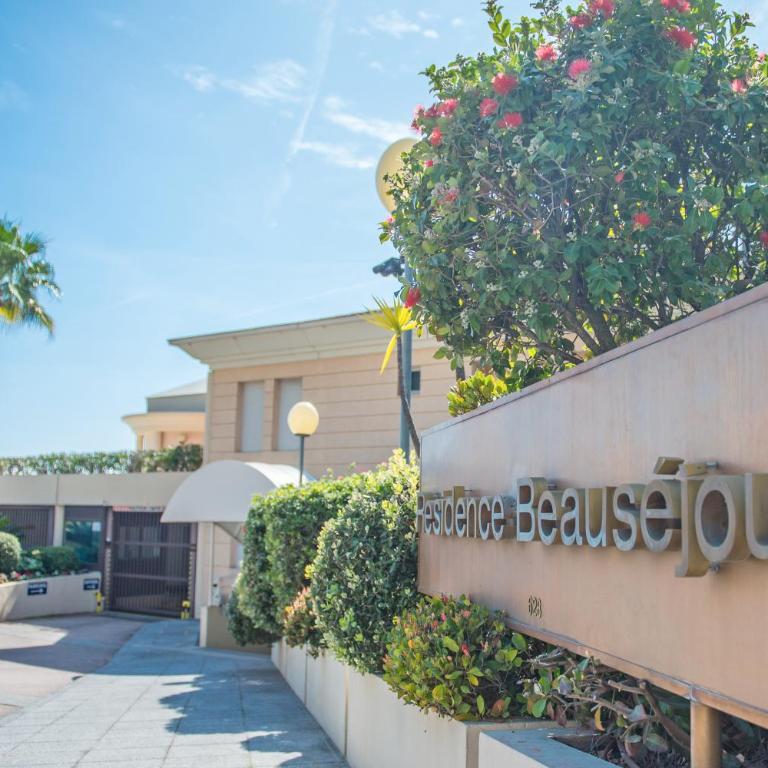 Spacieux appartement - Parking - Piscine - BV - Appartement 2 Chambres - 36