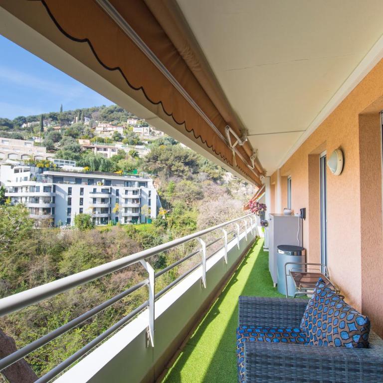 Spacieux appartement - Parking - Piscine - BV - Appartement 2 Chambres - 29
