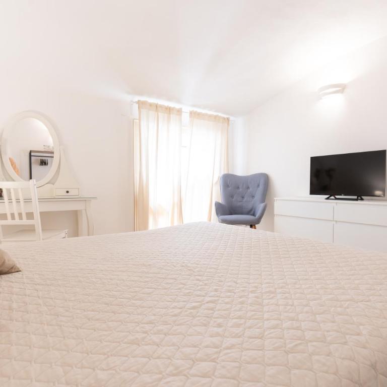 Wish Apartment - Catania Centro Storico - Appartamento con 2 Camere da Letto - 13
