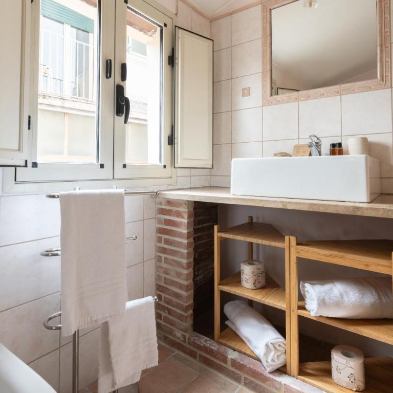 Wish Apartment - Catania Centro Storico - Appartamento con 2 Camere da Letto - 55