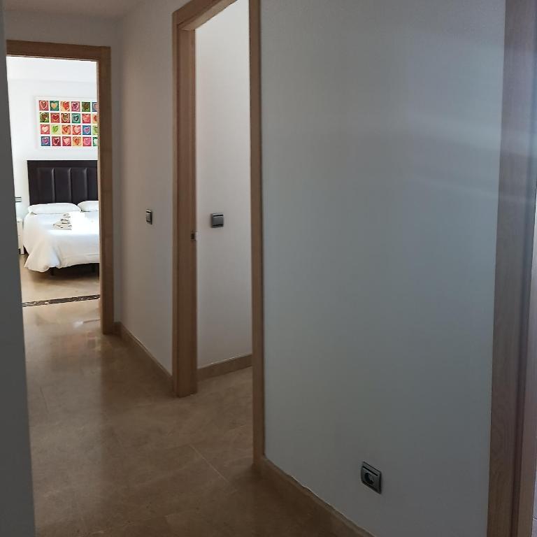 Lovely apartment with pool & sea views - Marina Del Castillo 2129 - Apartamento con vistas al mar - 32