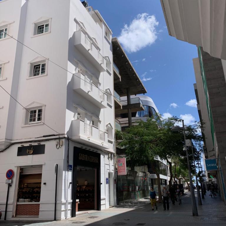 Apartamento en C/ León y Castillo (C/ Real) Centro de Arrecife - Apartamento de 1 dormitorio - 12