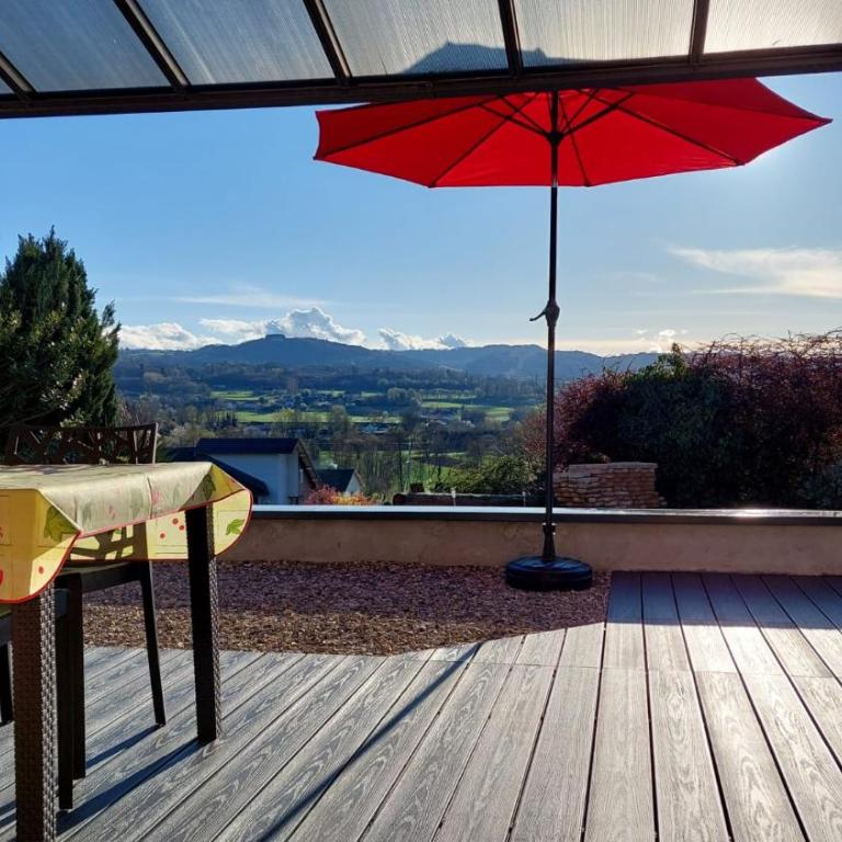 Gîte de France LA MARMOTTE avec terrasse privative proche du lac d'Aiguebelette - Appartement 2 Chambres - 1