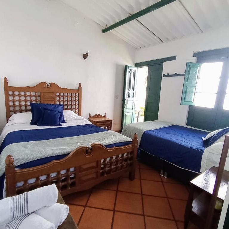 El granadillo - Quadruple Room with Private Bathroom - 9