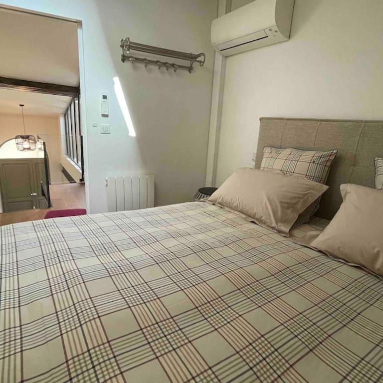 Jennys-Getaways Sunny Apartment Close Cité du Vin - Appartement 3 Chambres - 31