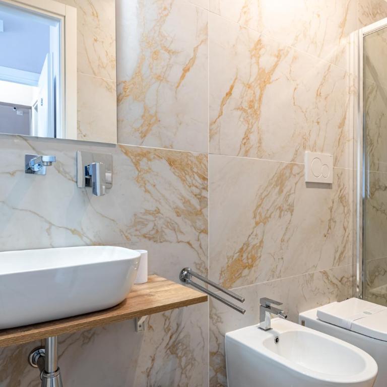 Affittacamere Casalí - Camera Matrimoniale con Bagno Privato - 16
