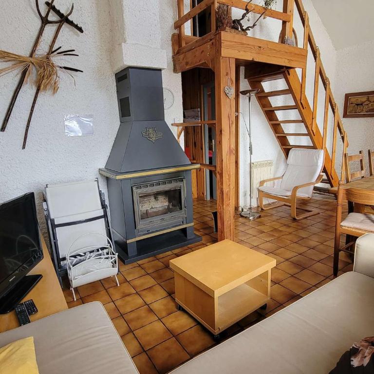 Chalet cosy 5 pers. à Saint-Michel-de-Chaillol - Ski, rando, balcon Sud, animaux acceptés - FR-1-393-89 - Chalet (5 Adults) - 1