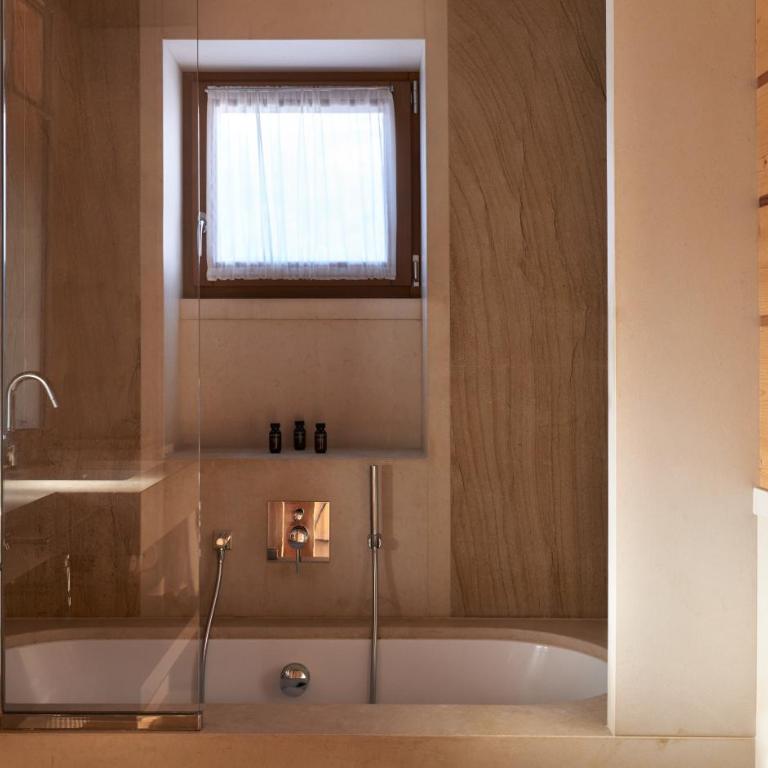 Rosapetra SPA Resort - Small Luxury Hotels of the World - Camera Matrimoniale Premium Deluxe con Giardino o Terrazza - 7