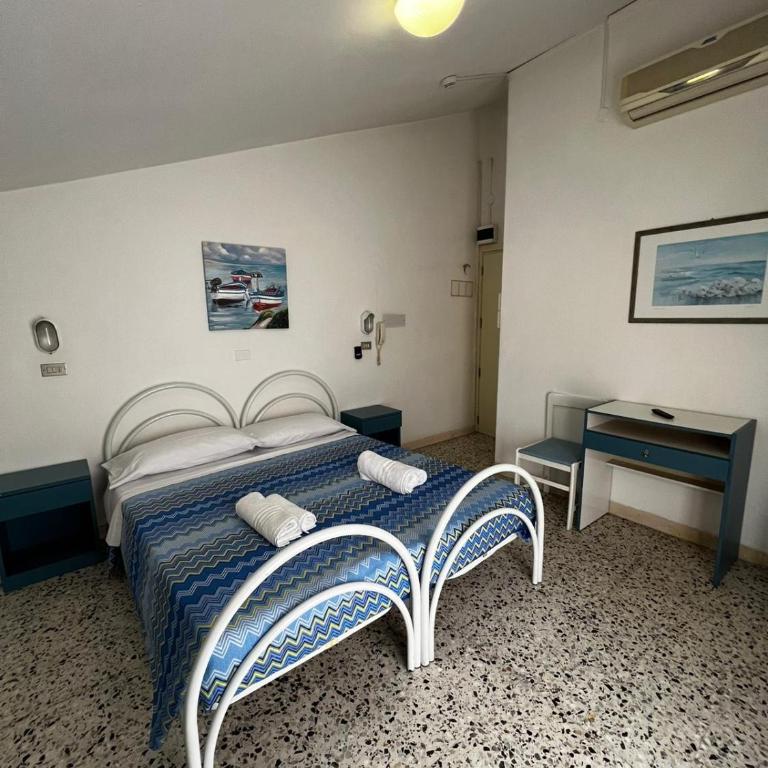 Hotel Till - Camera Matrimoniale Standard - 5