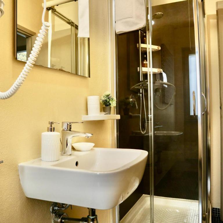 GUEST HOUSE SONNINO 37 Cagliari - Camera Familiare Superior - 8