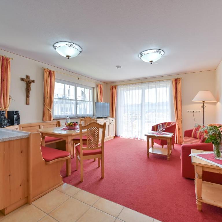 Residenz Sonnenhang II - Ferienwohnung Typ Tegelberg 917 - mit Seeblick - 1